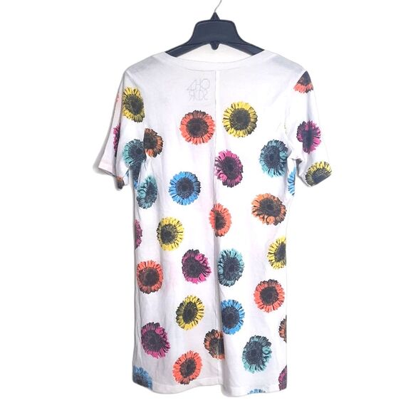 Chaser Sunflower Floral Tee White Size Small NEW Lightly Flawed - Picture 3 of 6